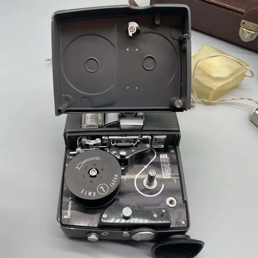 Vintage Elmo Zoom 8-TL W Remote Connector & Case As-is Untested For Parts